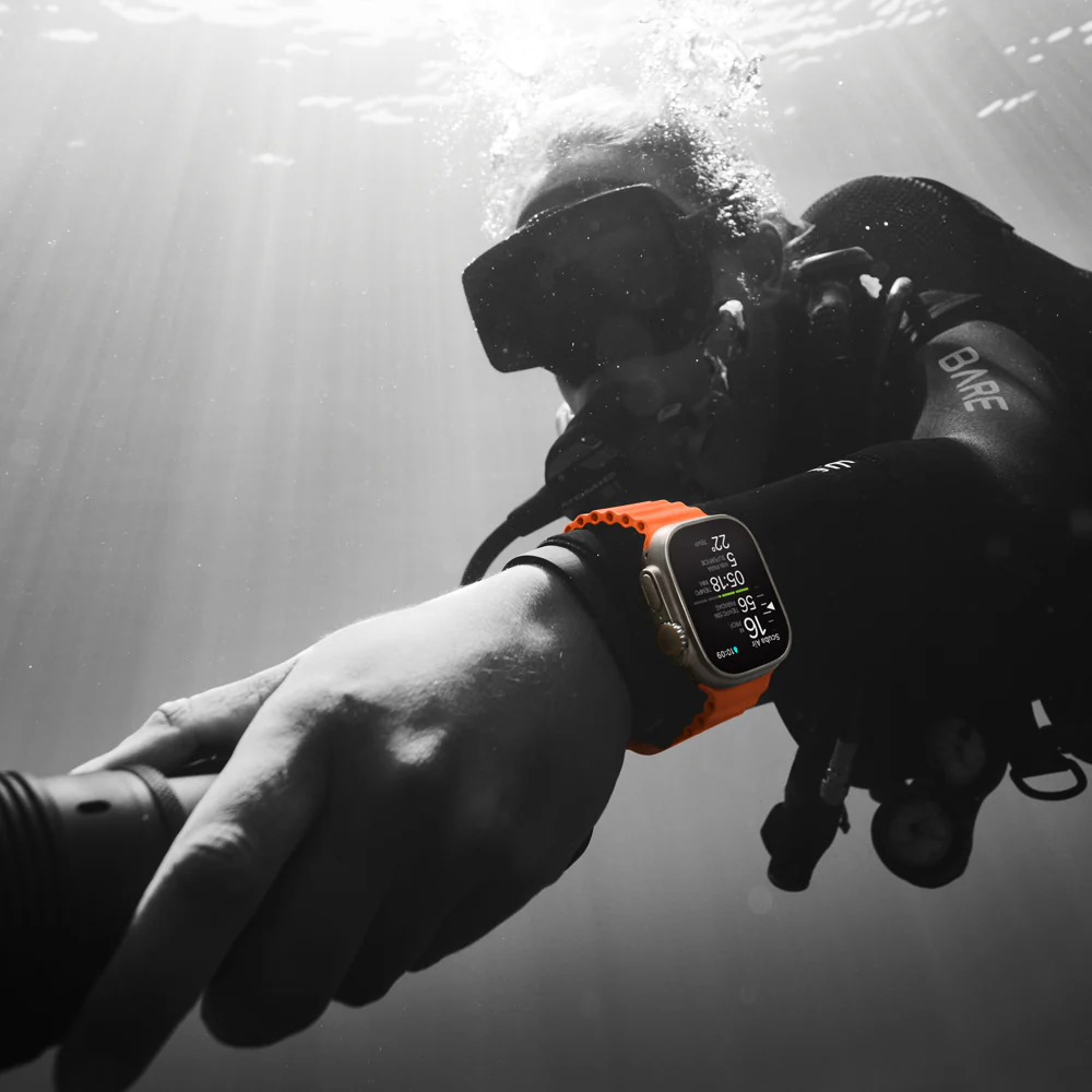 Apple Watch Ultra 2 GPS + Cellular • Caja de titanio de 49 mm • Correa Ocean blanca - Image 6