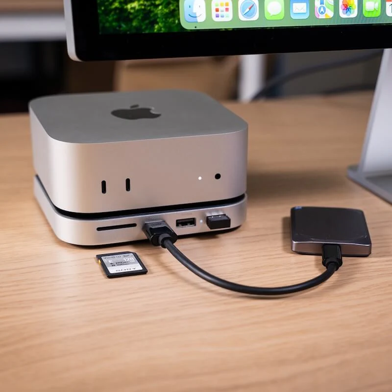 SOPORTE SATECHI HUB 4 EN 1 PARA MAC MINI M4 PUERTO PARA SSD - Image 3